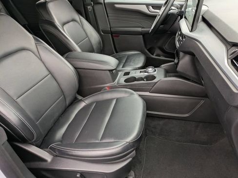 Used 2025 Ford Escape Platinum AWD/4WD image 20