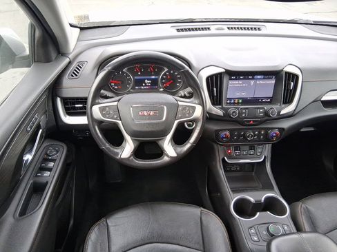 Used 2019 GMC Terrain SLT w/ Preferred Package image 9