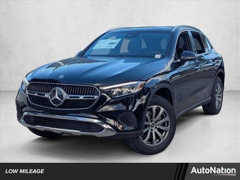 Used 2026 Mercedes-Benz GLC 300 image 1