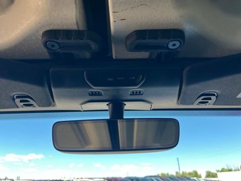 Used 2022 Jeep Wrangler Unlimited Rubicon 4xe w/ Cold Weather Group AWD/4WD image 28