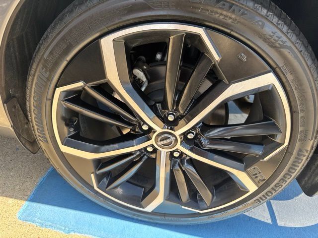 Used 2024 Nissan Altima 2.5 SR w/ SR Premium Package FWD image 18