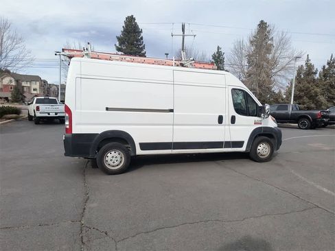 Used 2019 RAM ProMaster 2500 w/ Premium Appearance Group image 7