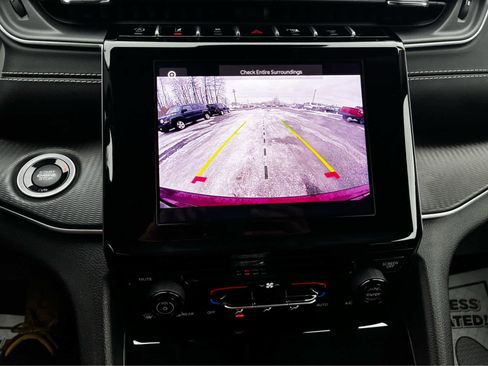 Used 2024 Jeep Grand Cherokee Laredo image 21