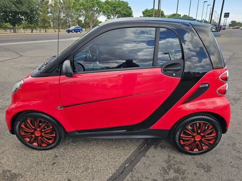 Used 2014 smart fortwo Coupe RWD image 7