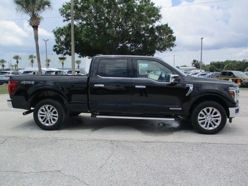 Used 2025 Ford F150 Lariat w/ Equipment Group 502A High AWD/4WD image 8