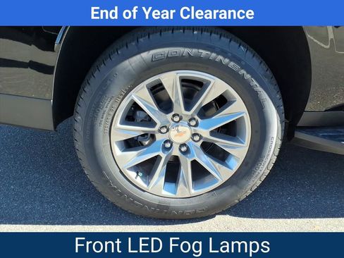 New 2025 Chevrolet Suburban Premier image 30