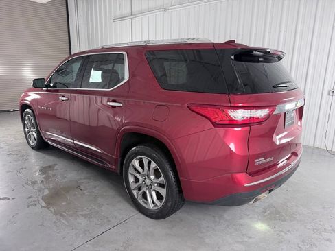 Used 2019 Chevrolet Traverse Premier w/ Driver Confidence II Package FWD image 7