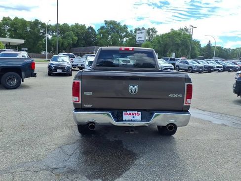 Used 2018 RAM 1500 Laramie AWD/4WD image 4