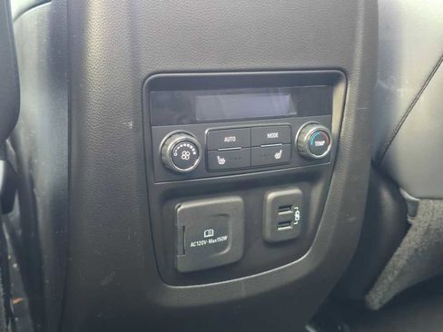 Used 2023 Buick Enclave Premium w/ Experience Buick Package image 35