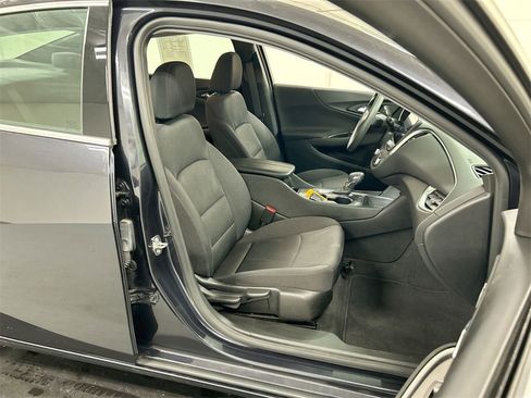 Used 2022 Chevrolet Malibu LT image 22