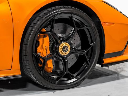 Used 2023 Lamborghini Huracan Tecnica RWD image 46