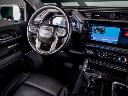 Used 2024 GMC Sierra 1500 Denali w/ Technology Package AWD/4WD image 7