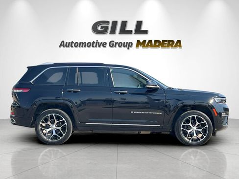 Used 2023 Jeep Grand Cherokee Summit AWD/4WD image 2