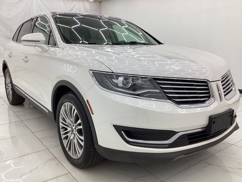 Used 2017 Lincoln MKX Reserve w/ Lincoln MKX Climate Package AWD/4WD image 3
