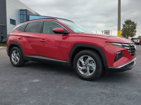 Used 2023 Hyundai Tucson SEL image 2