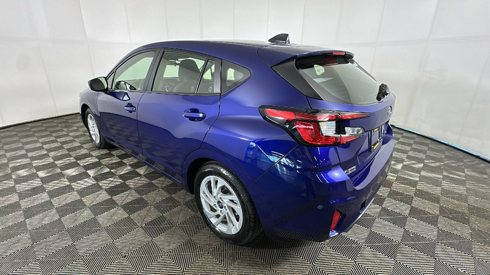 Used 2025 Subaru Impreza 2.0i AWD/4WD image 5