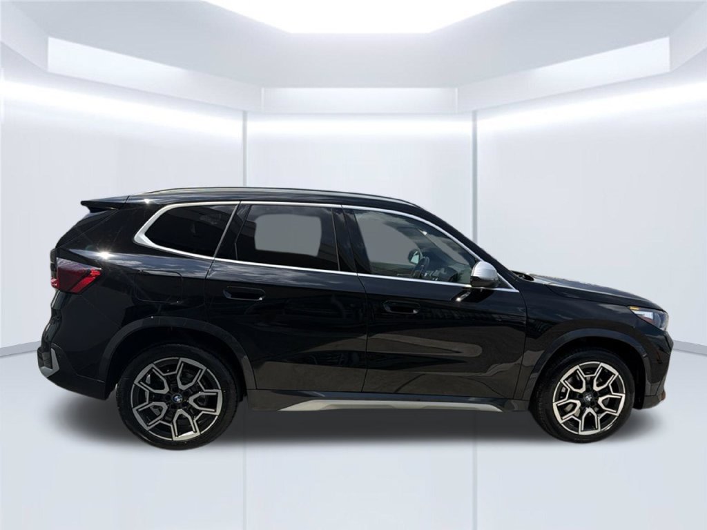 Used 2023 BMW X1 xDrive28i w/ Premium Package AWD/4WD image 8