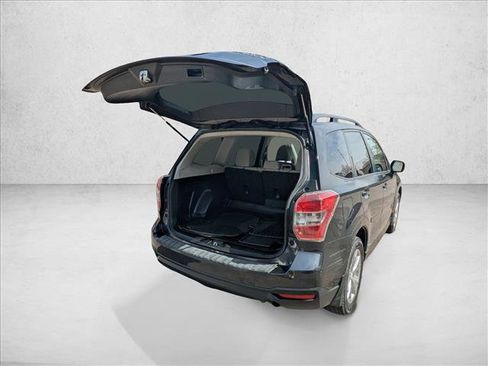Used 2015 Subaru Forester 2.5i Premium w/ All-Weather Package AWD/4WD image 23