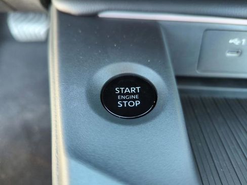 New 2026 Nissan Sentra SR w/ Floor Mat Package FWD image 39