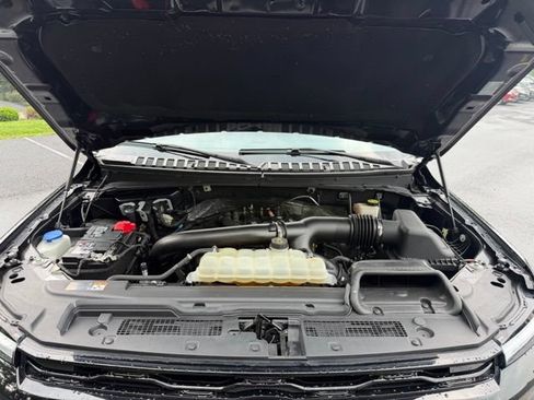 Used 2023 Ford Expedition Limited AWD/4WD image 23