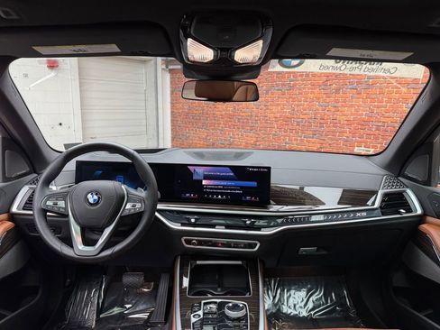 Certified 2025 BMW X5 xDrive40i w/ Executive Package AWD/4WD image 13