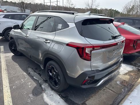 New 2026 Kia Seltos EX image 4