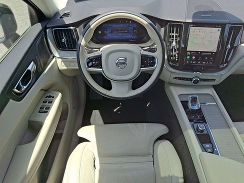 Used 2025 Volvo XC60 T8 Ultra w/ Climate Package AWD/4WD image 10