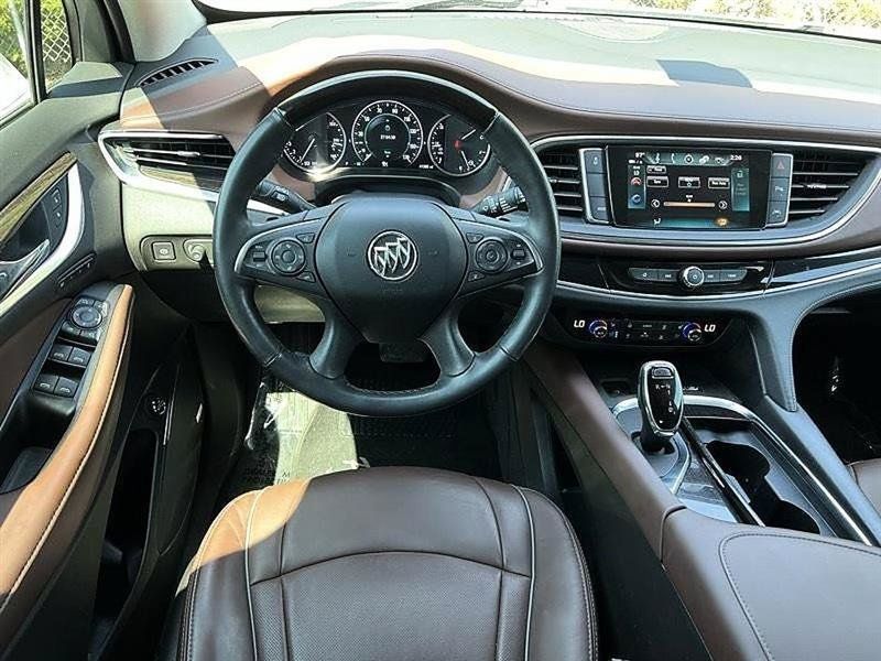 Used 2019 Buick Enclave Avenir w/ Avenir Technology Package FWD image 21