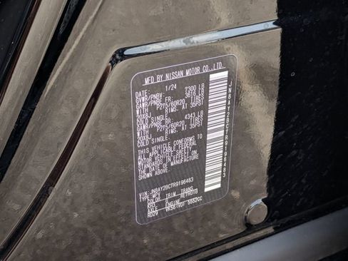 Used 2024 Nissan Armada SL RWD image 28