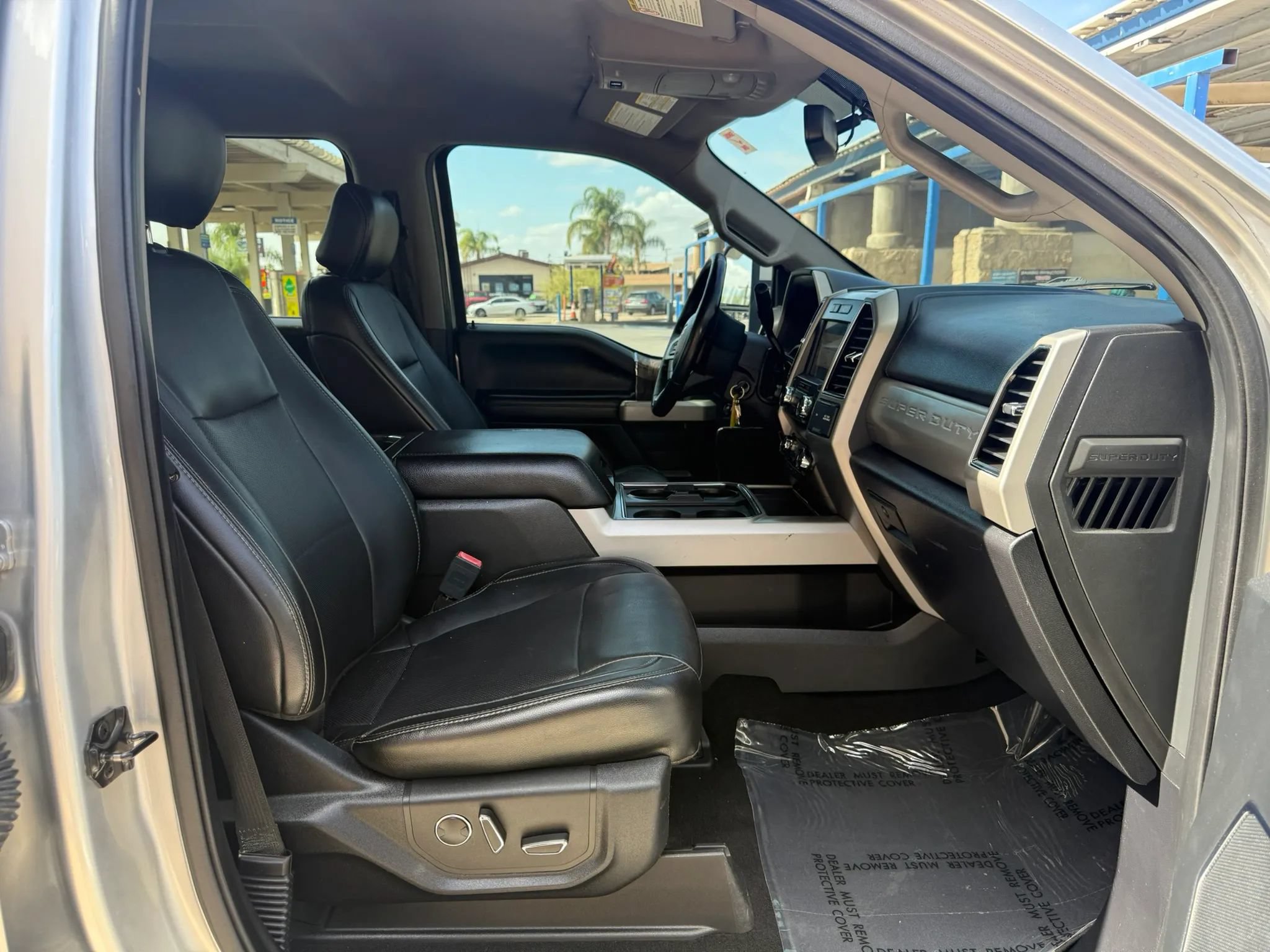 Used 2019 Ford F250 Lariat w/ Lariat Value Package AWD/4WD image 17