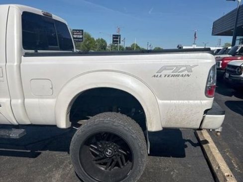 Used 2015 Ford F250 Lariat w/ Lariat Ultimate Package AWD/4WD image 6