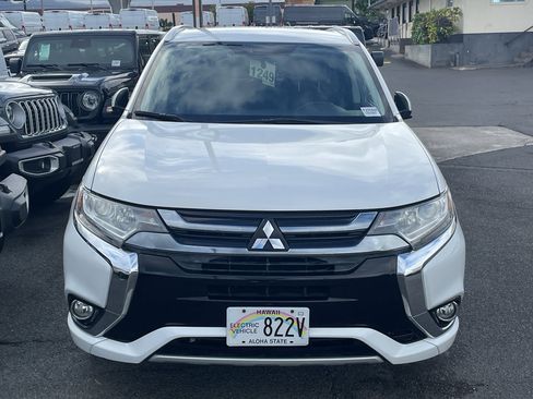 Used 2018 Mitsubishi Outlander SEL AWD/4WD image 1