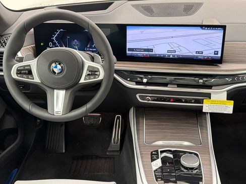 New 2026 BMW X5 xDrive40i AWD/4WD image 25