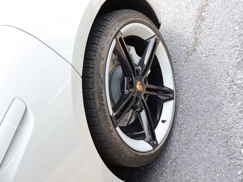 Used 2022 Porsche Taycan 4S AWD/4WD image 16