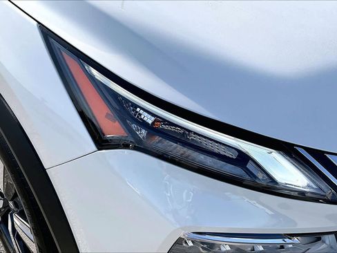 Used 2021 Nissan Rogue SL image 25