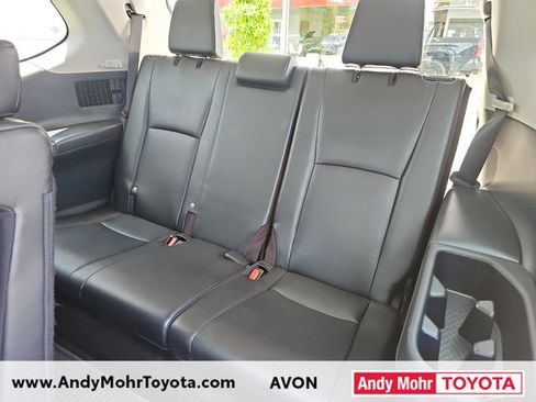 Certified 2024 Toyota Grand Highlander AWD image 29