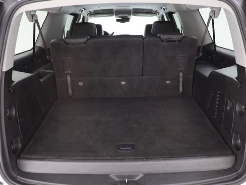 Used 2020 Chevrolet Suburban LT image 31