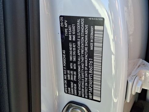 New 2026 Porsche Macan GTS image 20