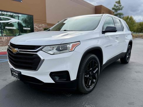 Used 2020 Chevrolet Traverse LS image 18
