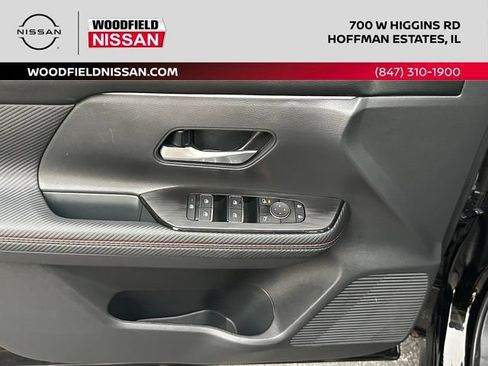 Certified 2025 Nissan Kicks SR w/ SR Premium Package AWD/4WD image 19