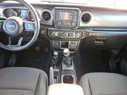 Certified 2021 Jeep Gladiator Sport AWD/4WD image 16