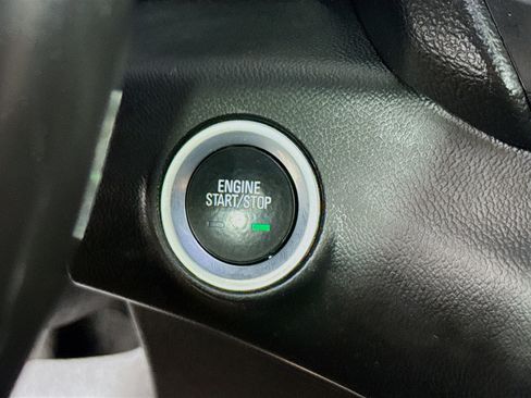 Used 2018 GMC Terrain SLE w/ Driver Convenience Package image 20