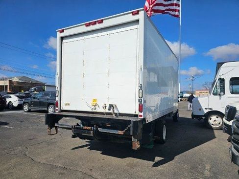 Used 2016 Ford E-350 and Econoline 350 Super Duty w/ Power Windows & Locks Group RWD image 5