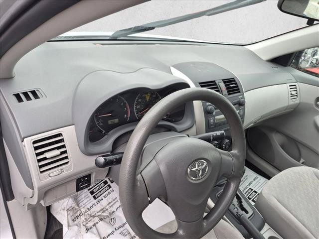 Used 2009 Toyota Corolla LE FWD image 9