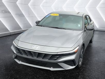 Certified 2025 Hyundai Elantra SEL