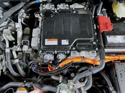 Used 2024 Toyota bZ4X FWD image 34