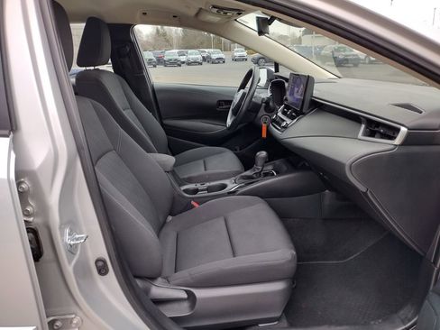Used 2024 Toyota Corolla LE FWD image 9