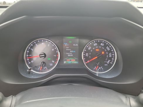 Certified 2022 Toyota RAV4 XLE w/ Convenience Package FWD image 32