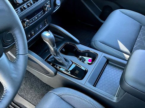 New 2026 Nissan Frontier SV image 7