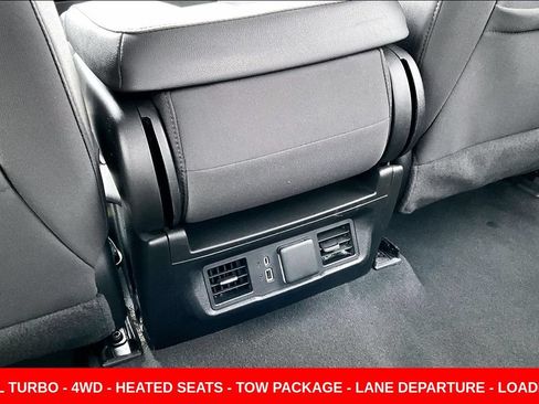 Used 2024 Chevrolet Silverado 1500 LT AWD/4WD image 11